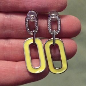 Melania Clara NWT Kenny Hoop Earrings